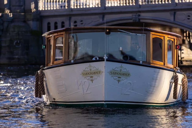 Amsterdam: Luxury Canal Cruise with Optional Snacks & Drinks - Drinks, Dutch snacks, and the value of the upgrade