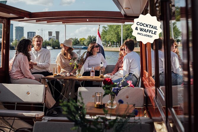 Amsterdam: Luxury Saloon Boat Cruise with Cocktails & Waffle - Key points to know before you board