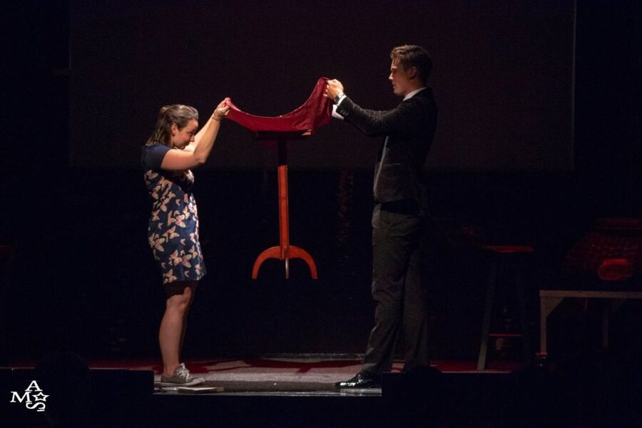 Amsterdam: Magic Show - The 105-minute stage program and intermission