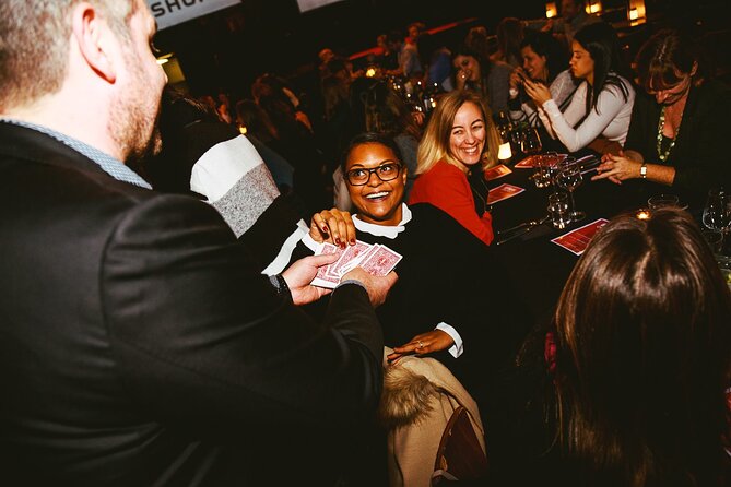 Amsterdam Magic Show: Things That Make You Go Huh - A fast-moving night of magic in Amsterdam