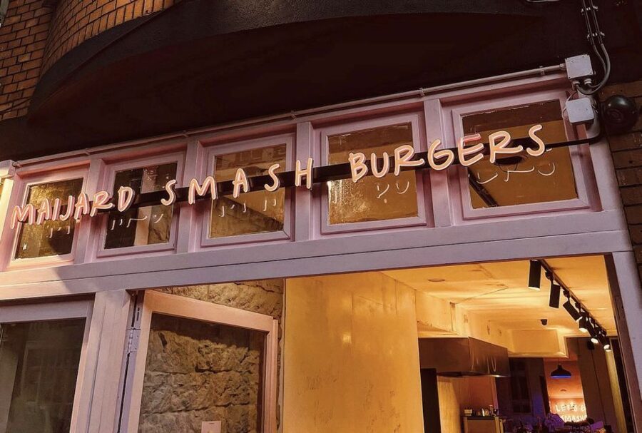 Amsterdam: Maijard 3-Course Menu and Nightlife Ticket - A sensible way to plan the night