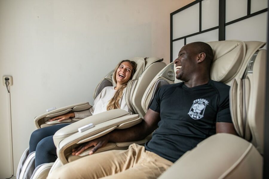 Amsterdam: Massage Session - Finding Relax Lounge near the Rijksmuseum
