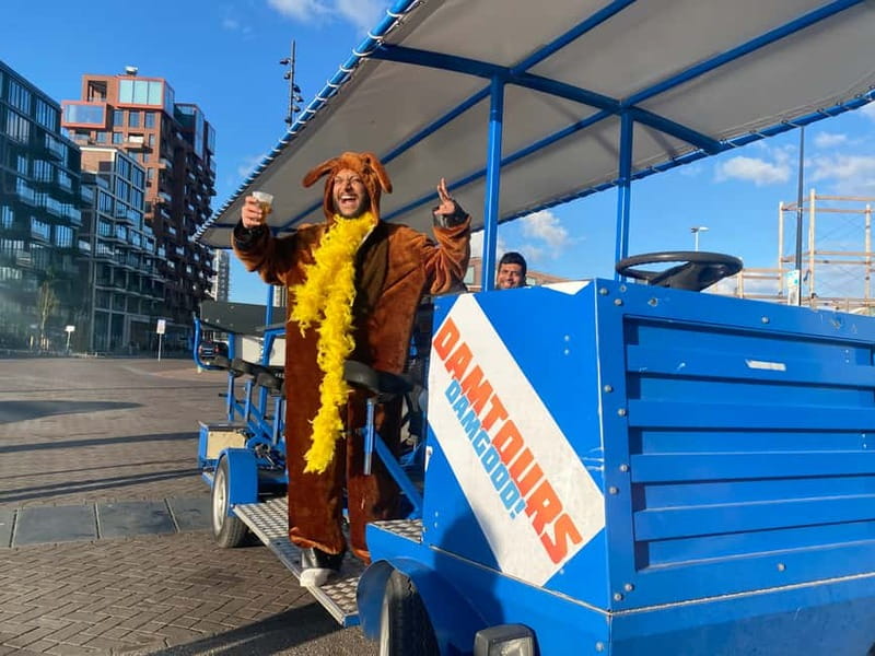 Amsterdam: MIXED - Beer & Bubbles Bike Tour - The route: fun first, sightseeing second