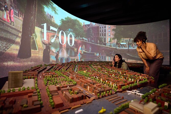 Amsterdam Museum of the Canals Admission Ticket with Audiotour - Entering the 17th-Century Canal House