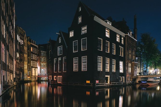 Amsterdam Night Photography Workshop with a Professional - Is $114.39 fair for this Amsterdam workshop?