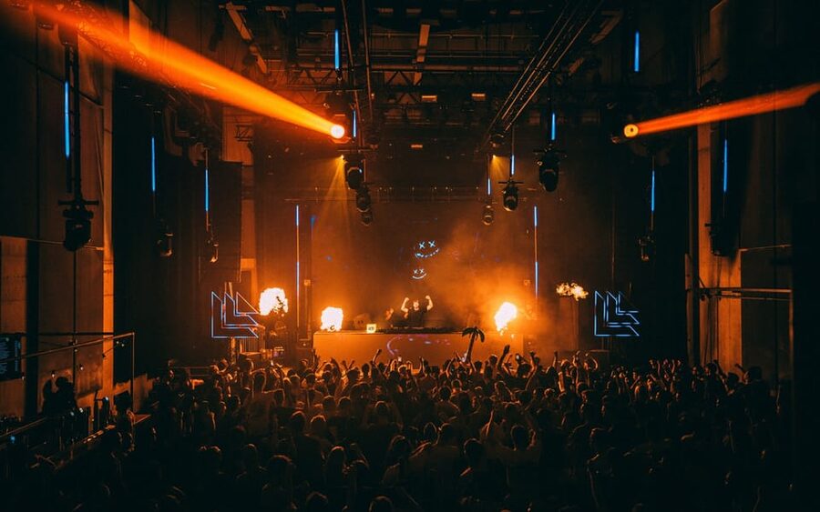 Amsterdam: Nightlife Scene 1, 2, or 3-7 Day Ticket - Holland Casino and Hard Rock Cafe