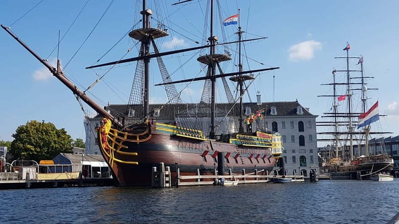 Amsterdam: Off the Beaten Path Bike Tour in French - Why this bike tour feels different