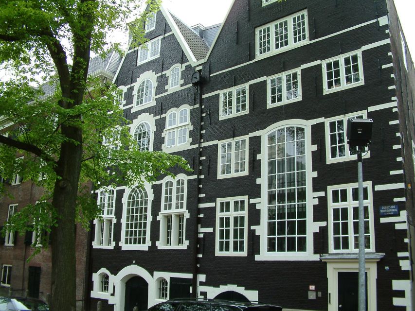 Amsterdam Old City Private Walking Tour - Medieval lanes and the old city wall