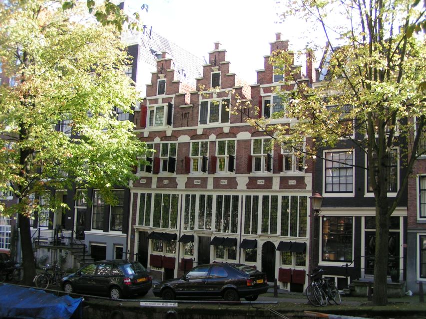 Amsterdam Old City Private Walking Tour - How a swamp became a world city
