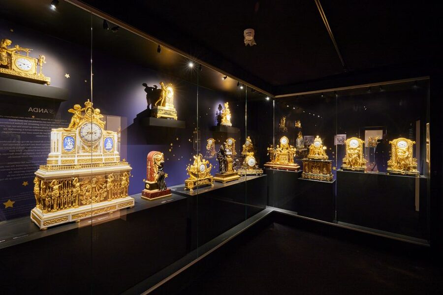 Amsterdam: Once Upon a Time Clock Exhibition Ticket - Why the audio guide matters