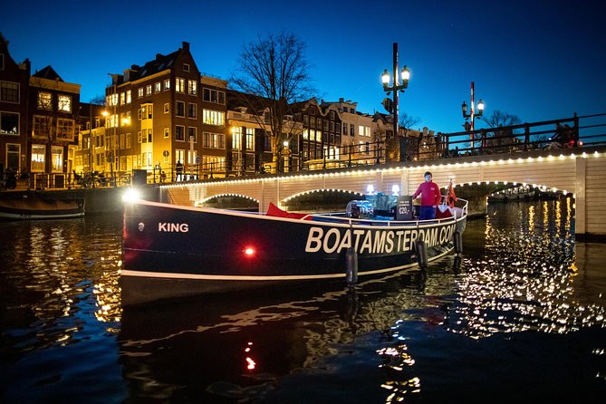 Amsterdam Open Boat Cruise in Old City Center with Live Guide - Accessibility, tickets, and cancellation details