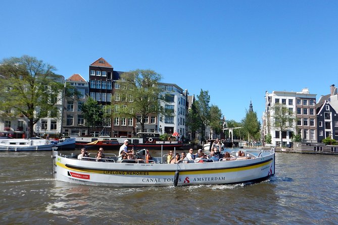 Amsterdam Open Boat Tour with Local Guide - Live stories instead of earbuds