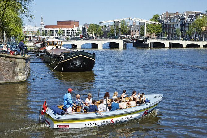 Amsterdam Open Boat Tour with Local Guide - Comfort, timing, and what to bring