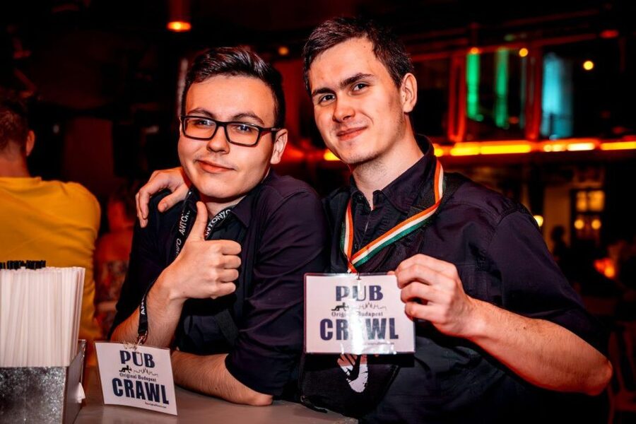 Amsterdam: Original Pub Crawl Party with VIP Entrance - Key points to know before booking