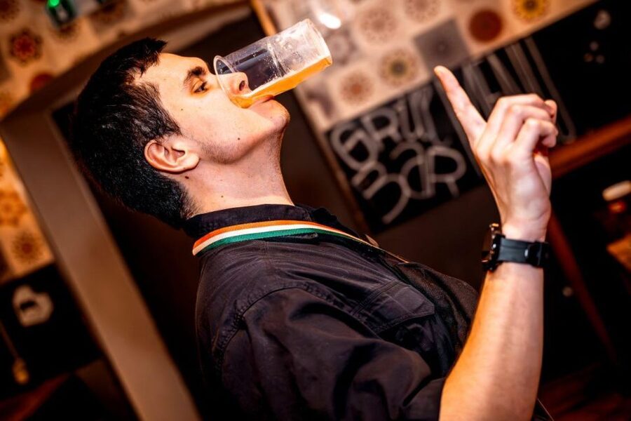 Amsterdam: Original Pub Crawl Party with VIP Entrance - What the $12 price really buys you