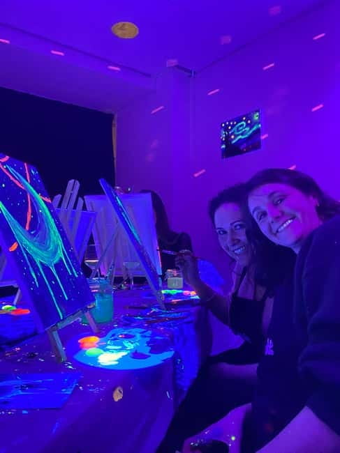 Amsterdam: Paint and Sip in the Dark at Rembrandt van Wine - Key Points to Know