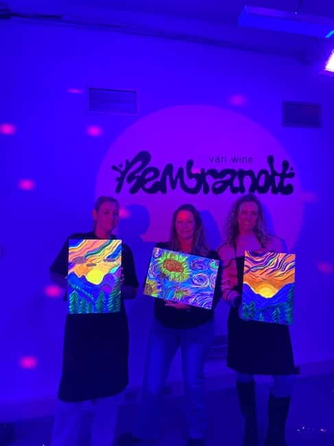 Amsterdam: Paint and Sip in the Dark at Rembrandt van Wine - Why You Should Eat Before You Arrive