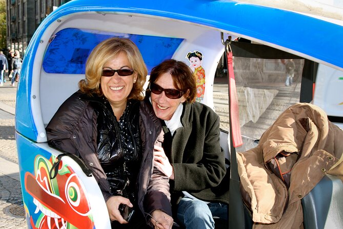 Amsterdam Pedicab City Tour (2 hours) - H’ART Museum, the Amstel, and Magere Brug