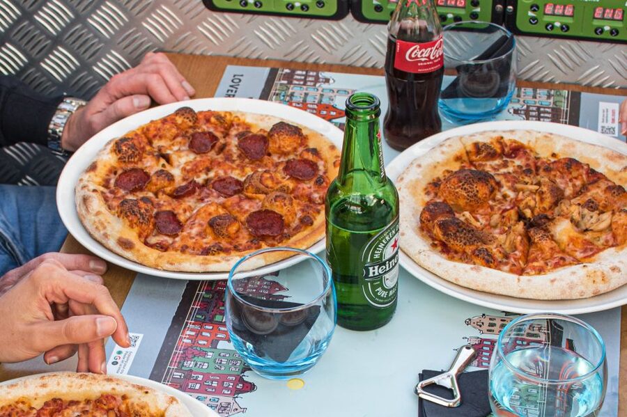 Amsterdam: Pizza Cruise with New York Pizza & Drinks - Timing, meeting point, and how to avoid a rushed start
