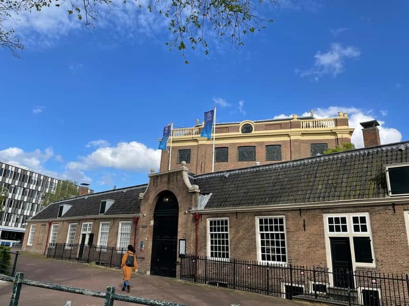 Amsterdam: Private Anne Frank and Jewish History Tour - Anne Frank’s neighborhood and the Westerkerk