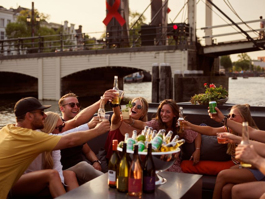 Amsterdam: Private BBQ Cruise with Personal Chef & Drinks - Key things to know before boarding