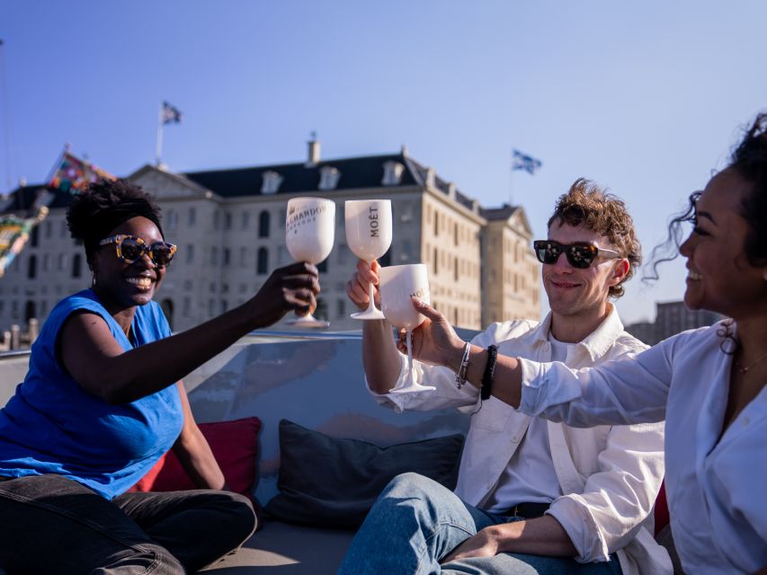 Amsterdam: Private Canal Cruise with Drinks and Snacks - Key points to know before booking