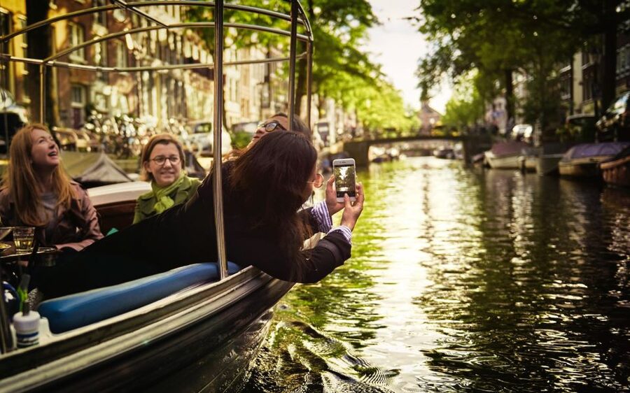 Amsterdam: Private Canal Tour - Why Amsterdam makes more sense from a small boat