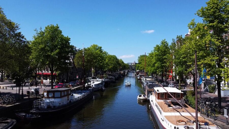 Amsterdam: Private Canal Tour - Stories are the heart of the cruise