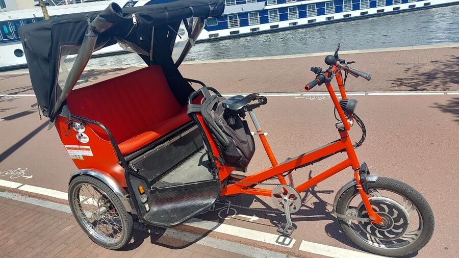 Amsterdam: Private City Highlights Tour by Rickshaw - Nieuwmarkt, Rembrandtplein, and the Amstel