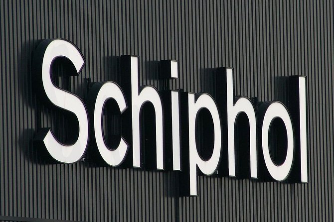 Amsterdam Private Departure Transfer to AMS Schiphol Airport - Who gets the most from this transfer