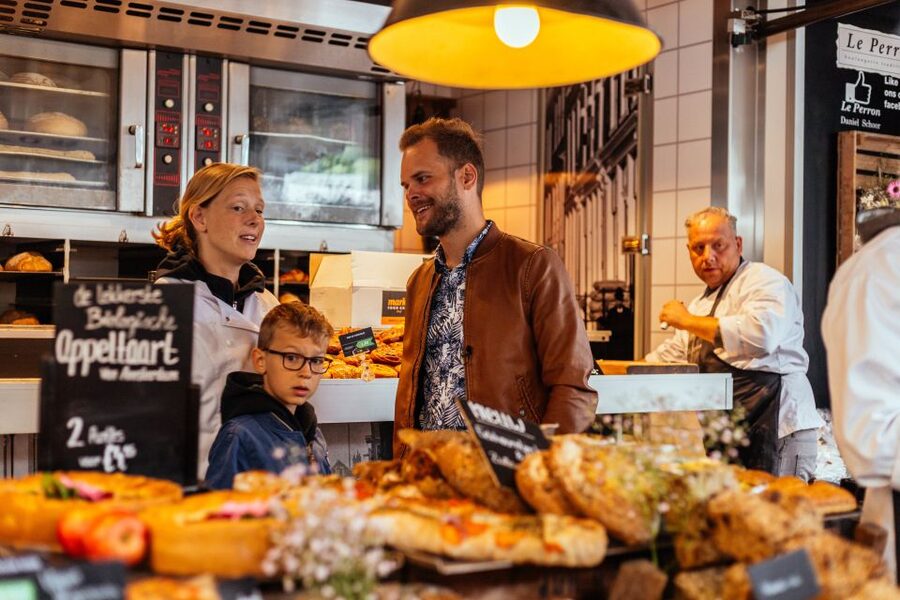 Amsterdam: Private Food Tour with a Local - Stroopwafel and the sweeter side of Dutch food