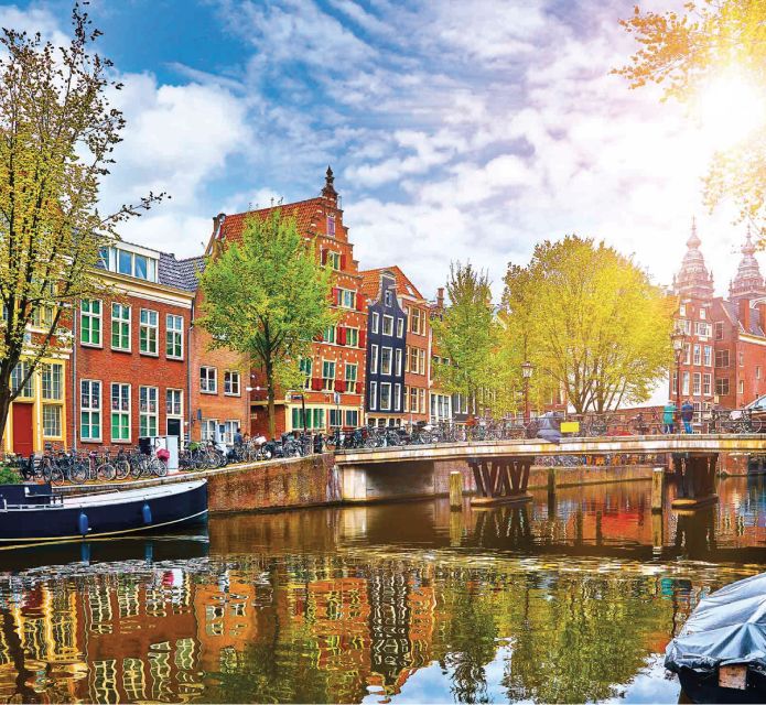 Amsterdam: Private Guided City Tour by Pedicab - Rembrandt Square and the Rembrandt House area