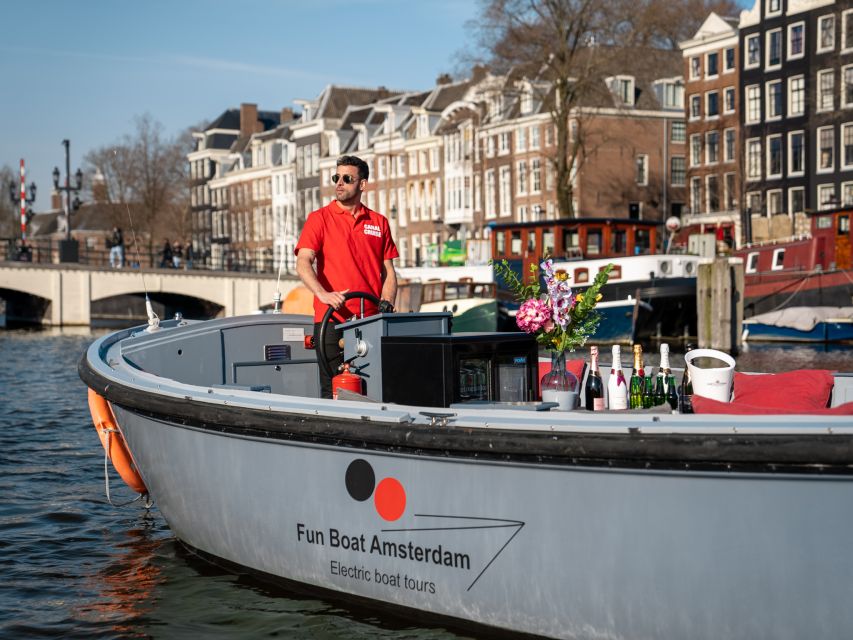 Amsterdam: Private Luxury Cruise with Drinks & Silent Disco - What this Amsterdam boat party is really like