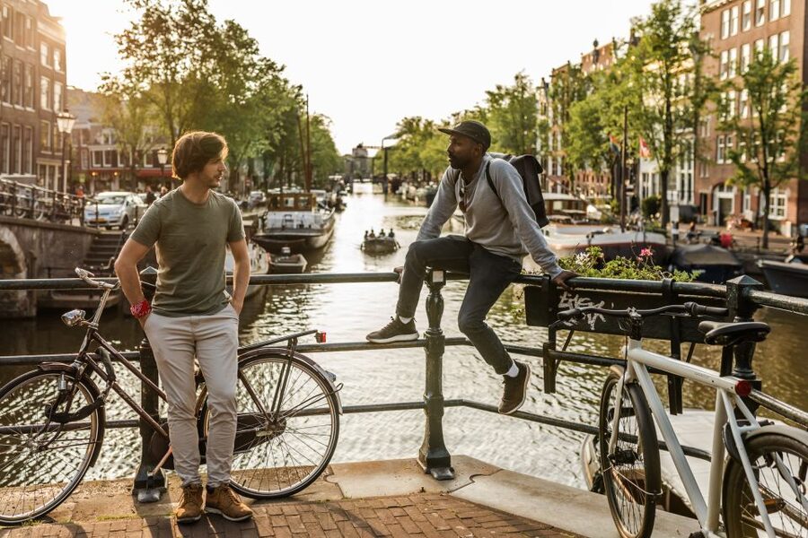 Amsterdam: Private Night Tour of Speakeasies and Bars - Who Should Book This Night Out