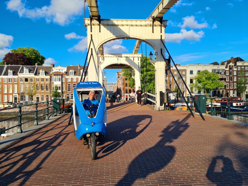 Amsterdam: Private Pedicab Historical Sightseeing Tour - Zeedijk, Chinatown and the old city edge