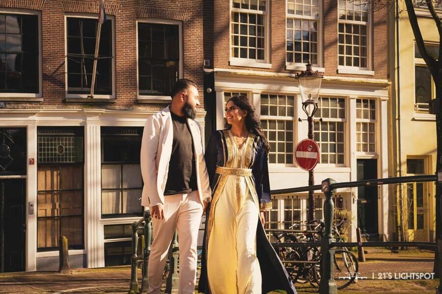 Amsterdam: Private Photoshoot for Couple, Family, or Solo - Who should book this Amsterdam photoshoot