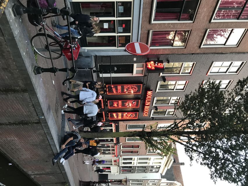 Amsterdam: Private Red Light District and Food Tour - What the private price really buys you