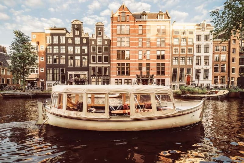Amsterdam: Private Romantic Canal Cruise w. Prosecco/Snacks - Staalmeestersbrug and Amsterdam’s love stories