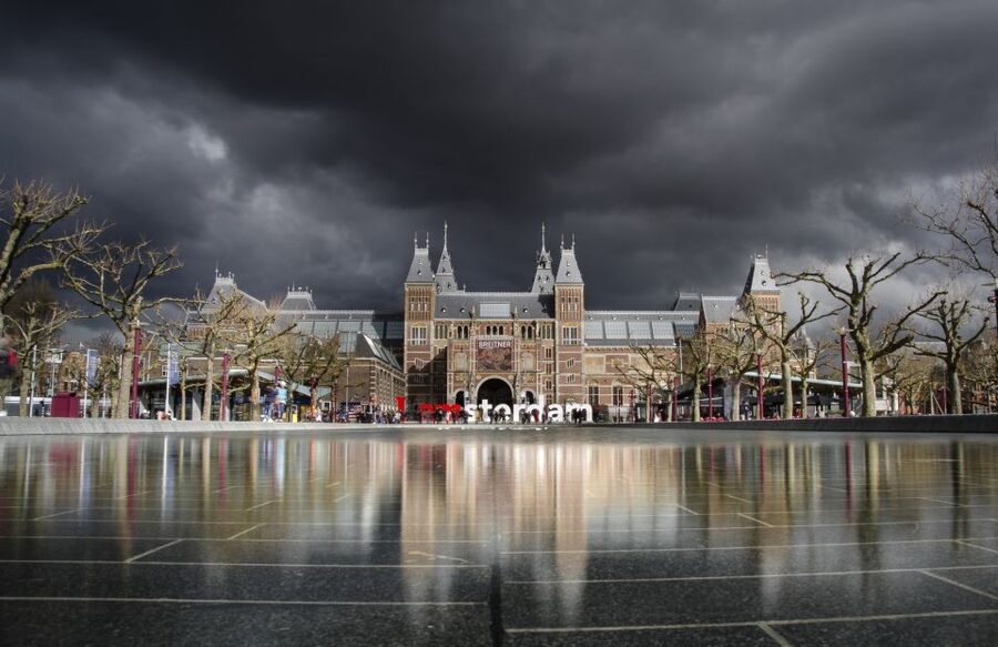 Amsterdam Private Welcome Tour with a Local Guide - Food, shopping, and getting around
