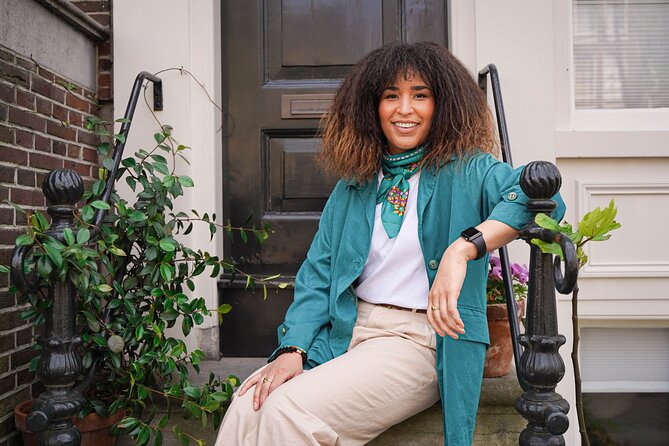 Amsterdam: Professional Photoshoot at the Canals - Choosing between 30 minutes, 1 hour, and 2 hours