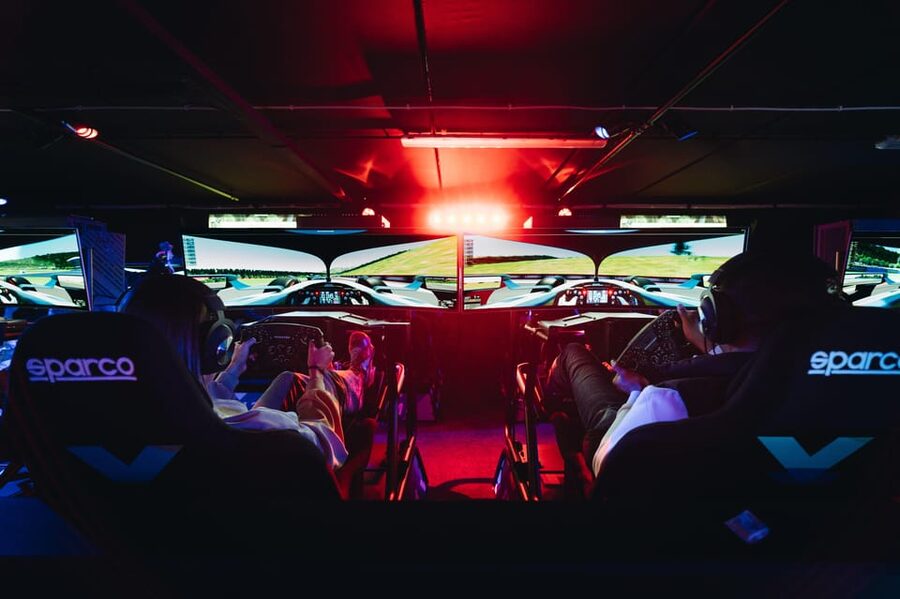 Amsterdam: Racing Experience at A'DAM VR Game Park (no VR) - Choosing between a friendly race and a personal record