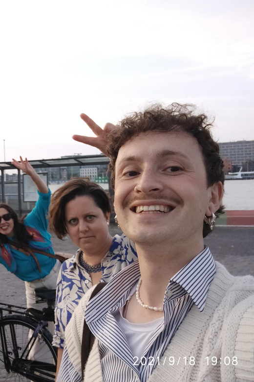 Amsterdam: Rainbow Rural Bike Tour With Local Gay Guide - Key points at a glance