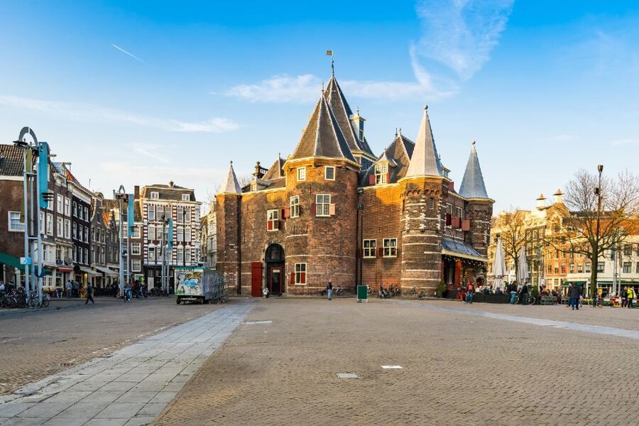 Amsterdam: Red Light District 1-hour Smartphone Audio Tour - Starting at Dam Square, where Amsterdam began