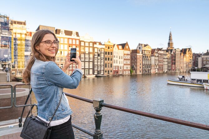 Amsterdam: Red Light District & City Tour (Private tour) - Amsterdam Centraal brings a critical view