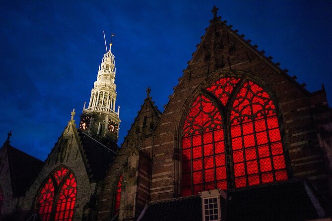 Amsterdam: Red Light District & City Tour (Private tour) - Nieuwmarkt finishes with the Waag and personal advice