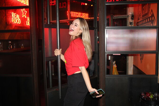 Amsterdam Red Light District Pub Crawl - Dress code, timing, and small practical details