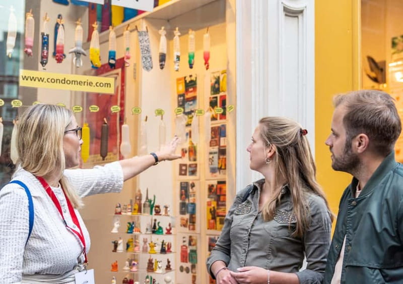 Amsterdam: Red Light District Tour in German/English/Italian - What this Amsterdam walk really offers