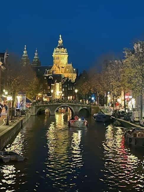 Amsterdam: Red light tour in German/English for groups of 4 people or more - What you learn about the Red Light District