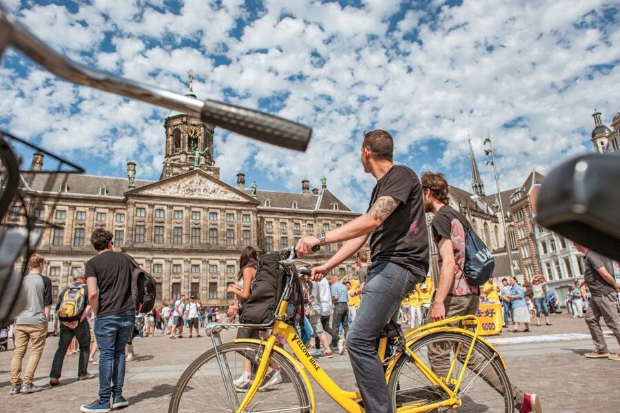 Amsterdam: Relaxed City Highlights Guided Bike Tour - Museumplein and the P.C. Hooftstraat