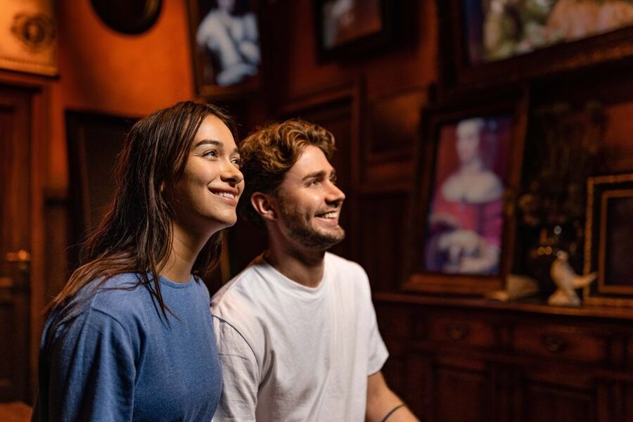 Amsterdam: Rembrandts Immersive Experience Admission Ticket - The reconstructed studio and family story